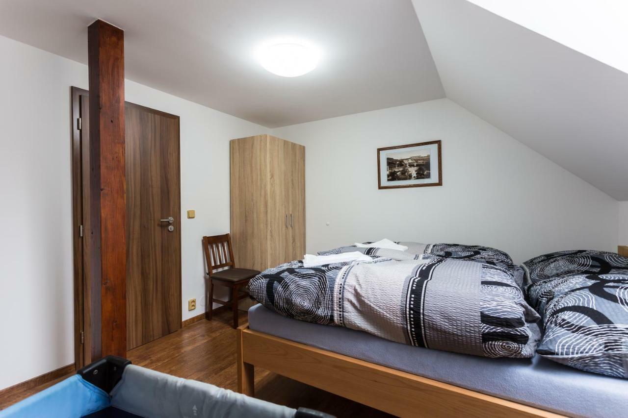 Attic Rooms Tábor Kültér fotó
